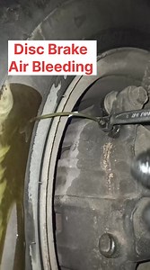 84K views · 142 reactions | Disc Brake Air Bleeding process #automotive #fbpost2025 #mechanic #tips | Expert Mechanic | Facebook