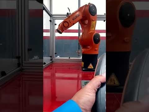 Cómo programar un Robot KUKA desde cero. 100% práctico.