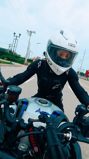 Keep the throttle open and the ego low 🫶🏻 | Idol MOTO II