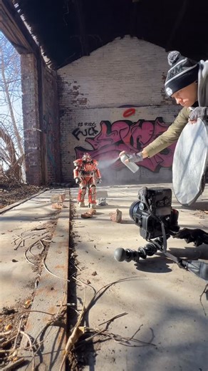 Jared Middleton on Instagram: "This thing is massive 📸Camera: Sony A7III 📷Lens: Sony mm f2.5 💡Lighting: Sunlight and Reflector 🚹Figure: @threezerohk T-51 Power Armor 🛄From: Entertainment Earth #fallout #gaming #videogames"