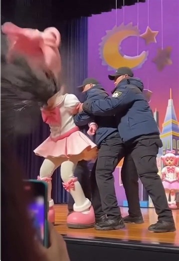 Unexpected Horror at the Show: A Spellbinding Accident