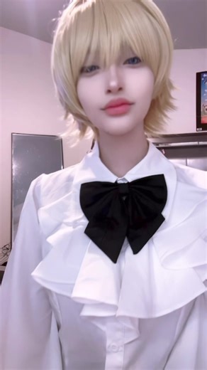 My dear black butler fans is this fandom still alive #aloistrancy #blackbutler #aloistrancycosplay #cosplay #fyp