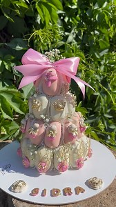 2.6K views · 47 reactions | Pyramid datte fourrée sans fleurs  Pour vos commandes 0783795371 #anniversaire #anniversary #dattes #dattes_fourrées #dattesfarcies #dattesfourrées #deglachocolatédz #alger #fyp #fypシ #fypage #explore #explorepage #exploremore | degla fourré dz | Facebook