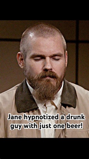 Jane hypnotized a drunk guy with just one beer! #foryou #shorts #drama #reacher #series