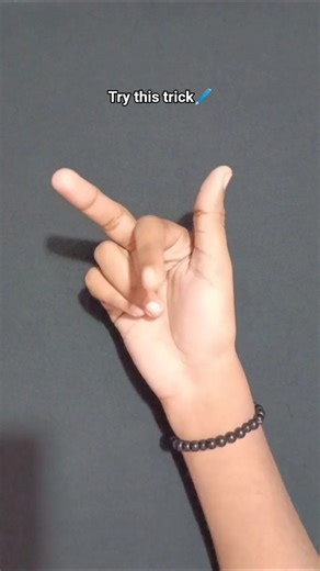 learn this to cure your boredom🖊️🥱 how to spin a pencil#youtubeshorts #penspinning #shorts