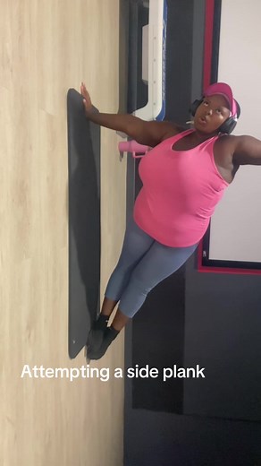 I ATE for a good 2 seconds. Can only get better from here. #SAMA28 #weightlossjouney #plussizegymgirl #workoutsforbeginners #oleombree #fyp