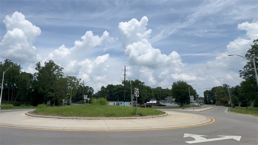 Learn how to drive in a roundabout safely