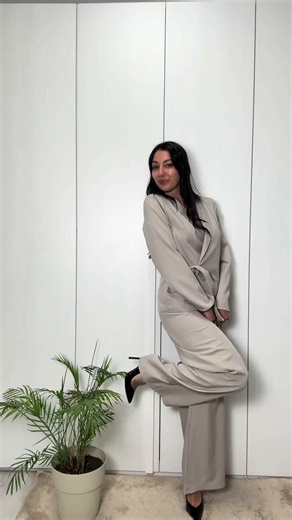 ✨GRWM ✨ Con tailleur che ti svolta i look dal mattino alla sera 💼➡️🍸 #ootd #outfitinspo #dailylook #newin #fashionaddict