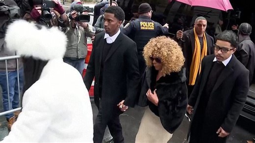 Sean 'Diddy' Combs' family arrives at court for bail hearing