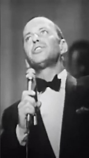 Watch Frank Sinatra’s performance of "Fly Me To The Moon" at The Kiel Opera House in St. Louis. 🌑