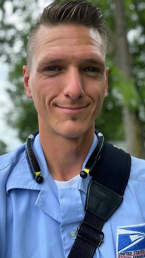 Time flies by so quick and with a blink of an eye a year goes by. I can’t believe how much one can achieve in 365 days! I’ve accomplished many things within the last 2 years and this past year has been filled with some of the best moments in my life. • I celebrated my 5th wedding anniversary with my amazing supportive husband • I celebrated my one year of being sober and clean from all substances. • I celebrated one year being a full time yarn dyer and working from home! Those are just three of 