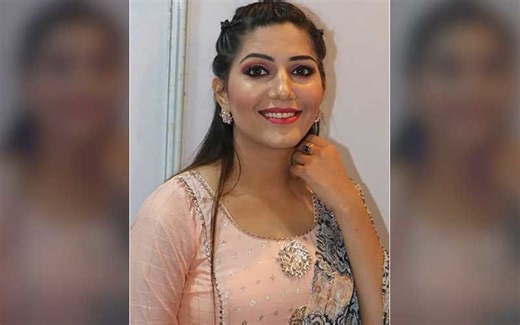 OMG! Sapna Choudhary Has OOPS Moment While Performing On Stage; Haryanvi Dancer Handled It Gracefully- See VIRAL Video | SpotboyE
