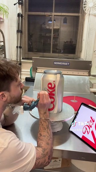 Diet coke cake? #dietcoke #cocacola #cake #noveltycake #sculptedcake #dietcokecake #coke #cokecake #chocolatecake #london #bakery #foodtiktok #foodillusion #cakesoftiktok
