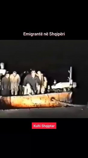 #humorshqip #fadilhasa #qeshmelot #batutashqip #memeshqip #emigrantet #qesh #humorshqiptar #fypシ #fypviralシ #fyp | Shqip