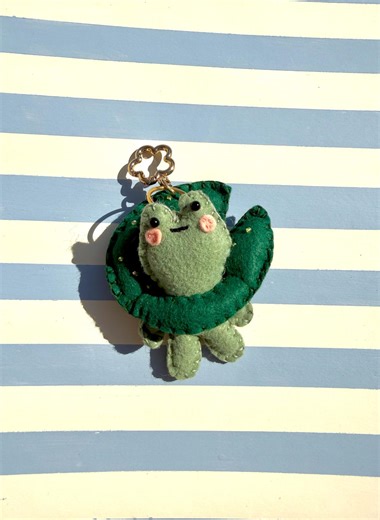 Embroidered Felt Frog With Lilypad Keychain | Hand-stitched Plush Bag Charm | Rupert the Frog - Etsy
