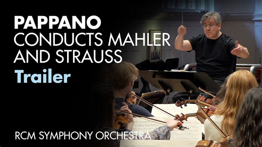 Sir Antonio Pappano conducts a programme of Mahler and Strauss with the RCM Symphony Orchestra during a sold out concert tomorrow at 7.30pm. If you didn't manage to get tickets, then be sure to watch our livestream of the concert! It includes an exciting interval feature with RCM violinist Emmanuel Webb who will be speaking with the celebrated conductor, and you'll hear from soloists Méline Le Calvez, Francis Bushell and Isabel Garcia, alongside some of our brilliant orchestral players. They’ll 