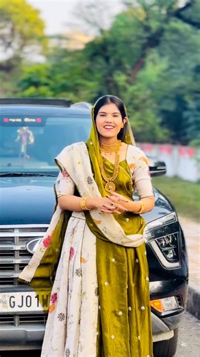Jignasha Desai on Instagram: "(પરગણા ના પરધોન)NEW SONG#jignasharabari #newreelvideo #jignasharabarioffical #youtubechennel #jignasharabari #jignasharabarilive #jignasharabarisong"