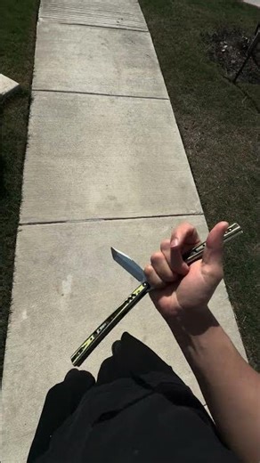 Balisong fanning tricks