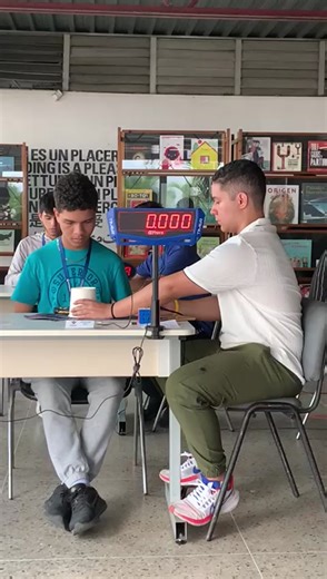 3x3 en 8 segundos, competencia en Caracas. #cuboderubik #fyp #venezuela #speedcubing #charallave #3x3