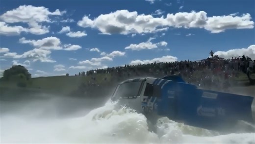 KAMAZ Dakar Rally Truck 😯😲 19-Time DAKAR Rally Champion and the Absolute KING of DAKAR Rally! Credit: https://www.instagram.com/kamazmastersport/ | Russian Extreme Offroad Trucks