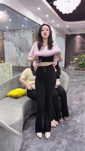 Plus-size slimming pants, not too tight or constricting, won't roll up. srhot #video #