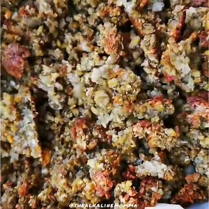 22 reactions · 10 comments | Alkaline ground meat made w/mushrooms & chickpeas  Who wants the recipe??  We had this for an early dinner yesterday w/quinoa & homemade tomato sauce ❤️ | Conscious Awakening | Facebook