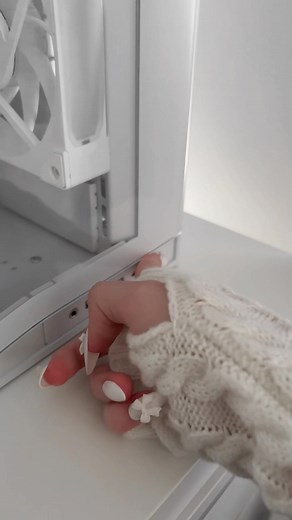 Dream White PC Build: Lian Li O11 Dynamic Setup