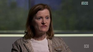 The battle for a rail link to Melbourne airport has turned nasty as the state government and airport management trade jabs