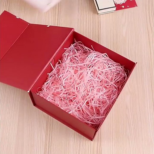 Foldable cosmetic boxes for makeup brands