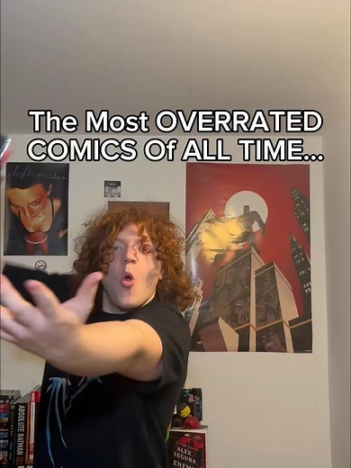 IF YOU HATE ME FOR THIS... im sorry. IN THE PAST IVE DISRESPECTED BATMAN YEAR ONE BUT ALWAYS SAID ITS A GOOD READ AFTER you read more batman stories, i re-read it recently and i have enjoyed other comics A LOT more. ALSO sorry if the audio sounds worse than usual, i wasnt able to use my microphone today because i filmed this AFTER i finished an 8 hour shift, which was PAINFUL. SO i hope you guys enjoy this video AND stay tuned for tomorrows video, FOLLOW COMICCOPS!!! #comicpanels #newcomics #ult