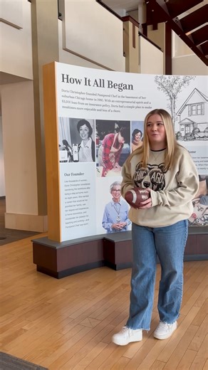 Are you watching the game this weekend? Sandy and Erin are getting their appetizers ready to go! 🏈 Tune in to Pampered Chef Live tonight at 7pm CT to learn how to make Cauliflower Nachos. Join the chat live and shop with your consultant: https://bit.ly/45ODUIx #PamperedChefLive #CookWithMe #GameDay #CookingDemo | Pampered Chef