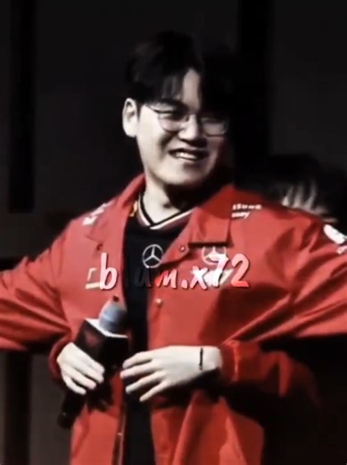 Hút thuốc giữa đêm 🚬🚬🚬#guke#guria#blumx72#xh