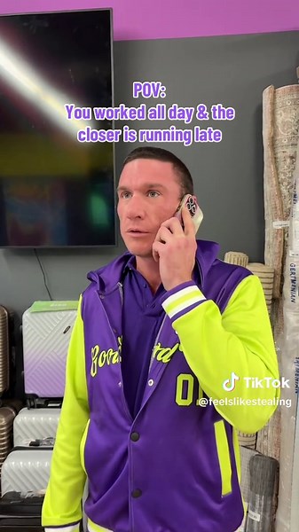 Retail Store Closing Problems: Running Late Scenarios