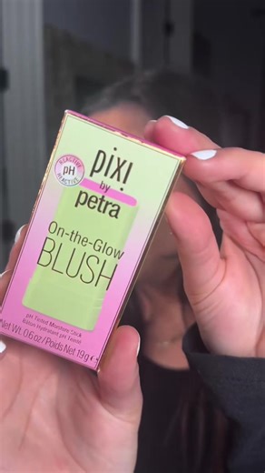 Our On-the-Glow Blush in CheekTone is the perfect addition to your radiance routine! 💗 Glide this soft, nourishing pH-reactive balm onto lips and cheeks, and watch the formula transform into a personalized pink hue. Formulated with Aloe Vera, Ginseng and Fruit Extracts, it ensures you blush and bloom in your own unique beauty! 🌸 @Mar #PixiBeauty #Skintreats #PixiBlush #OnTheGlow #PixiGlow