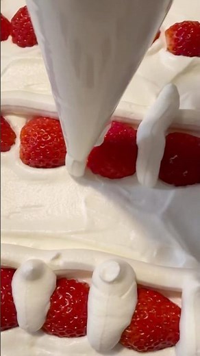 いちごロールケーキの作り方