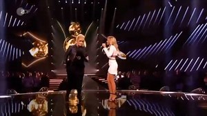 7.5K views · 387 reactions | Drei Worte, zwei Stimmen verbunden durch die Liebe zur Musik. Das Megaduett kann ab sofort auf Maites Youtube Channel in Dauerschleife angeschaut werden. Gänsehautgarantie❤ --> Das ganze Video hier : https://youtu.be/0-JcP7W-gWc | Offizieller Maite Kelly Fanclub | Facebook