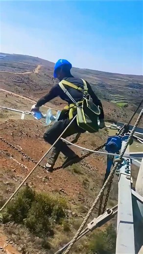 How work overhead Conductor #shortsfeed