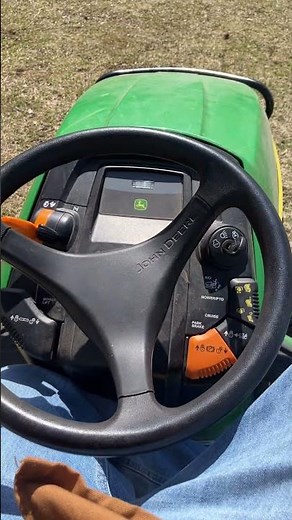 Brand new John Deere X324 mower! #lawnmower #mower #tractormower #lawntractor #johndeere