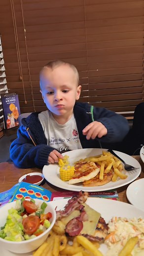 #babyfoodie #solids #toddlereatingchallenge #weaningbaby #littlefoodc | Kid Lover