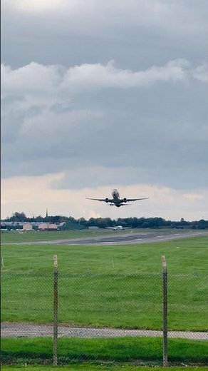 Jet2 Holidays Powerful Takeoff from the UK | Stunning Jet2 Aircraft Departure 🛫🇬🇧#aviation