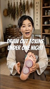 Draw Out Toxins While You Sleep With This Ancient Feet Remedy