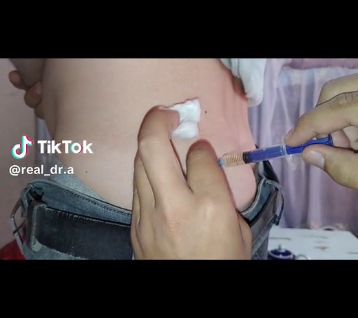intramuscular injection #doctor #injecting #injection #docto #укол #уколы #доктор внутримышечная инъекция в ягодицу