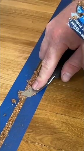 Dehnungsfugen mit farbigen Silikon Kork ausspritzen /Fugen mit Kork füllen / Dehnungsfuge sägen