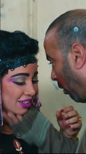 لما بنت الجيران تبقى مش سيباك في حالك 😂💃 محمد سعد ضرب بنت المعلم حصوة | فيلم تتح