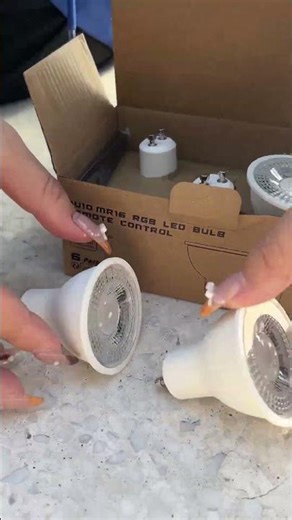 Lighting mood shouldn’t be complicated---FTL RGB light bulbs