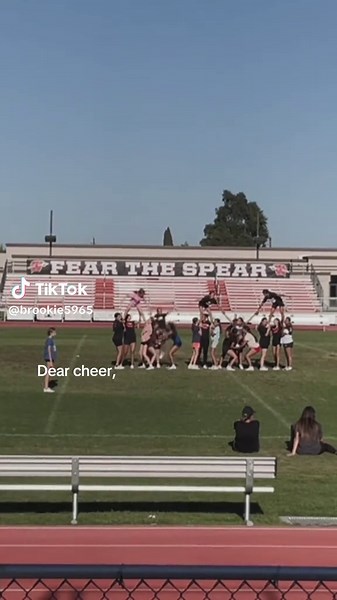 Funny Cheer Moments That Hurt But Make You Laugh