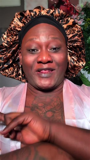 Le makeup me donne la joie cette belle pose coiffure @Aicha coiffeuse des stars