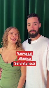 Rintalan perhe -tilille somettava pariskunta Joni Rintala ja Eveliina Uosukainen osallistuivat keväällä Selviytyjät-ohjelmaan. Pian kuvausten jälkeen pari ilmoitti odottavansa perheenlisäystä. Somessa on laskettu päiviä yhteen ja spekuloitu siitä, saiko vauva alkunsa Selviytyjät-saarella. Nyt pari paljastaa IS:lle, että kyllä sai. Toimittaja: Elina Seppänen #rintalanperhe #selviytyjätsuomi #some #uutiset #viihdeuutiset | Ilta-Sanomat