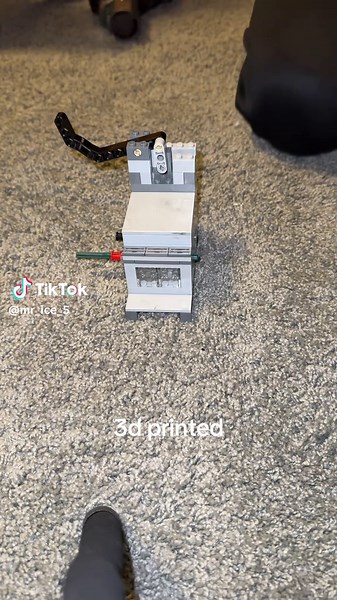 Lightweight 3D Printed Lego Vacuum Engine