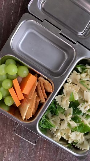 Just bake and pack! It’s that simple with our Baking Tray Set, designed to make treats that fit perfectly into every PlanetBox! | PlanetBox